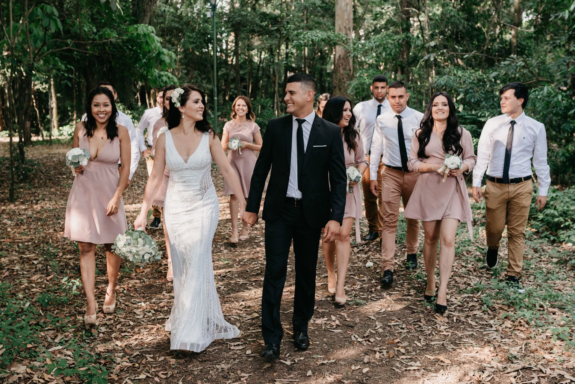 Foto Mini Wedding em São José dos Campos: veja fotos do casamento no Avelina Bar e Restaurante Foto Mini Wedding em São José dos Campos: veja fotos do casamento no Avelina Bar e Restaurante - Imagem 5